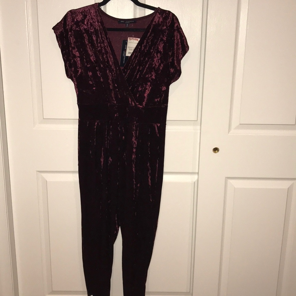 ONE CLOTHING | maroon velvet jumpsuit